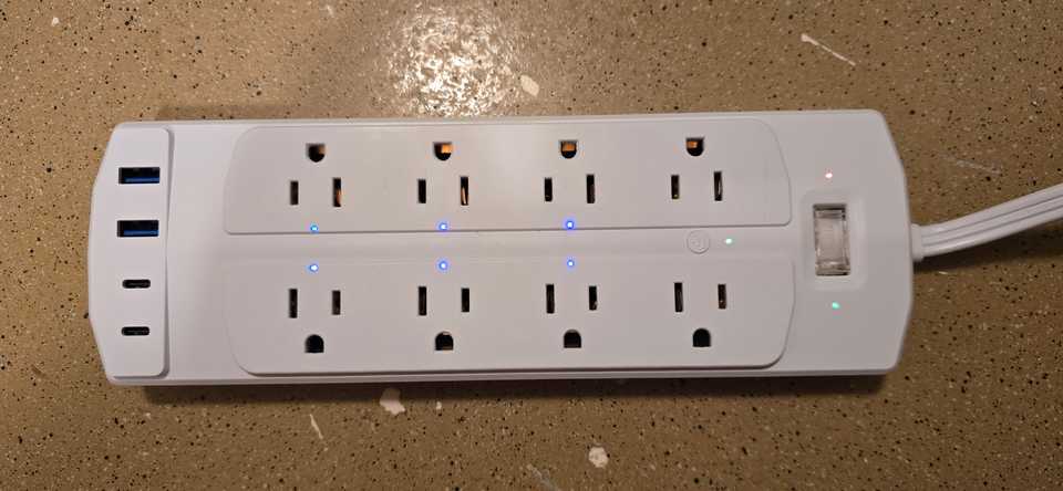Yozisital Surge Protector with Six Smart Outlets